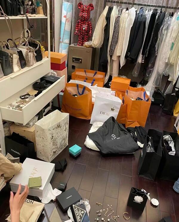 昌都回收顶奢鞋服