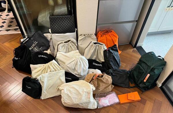 昌都回收奢侈品衣服.jpg